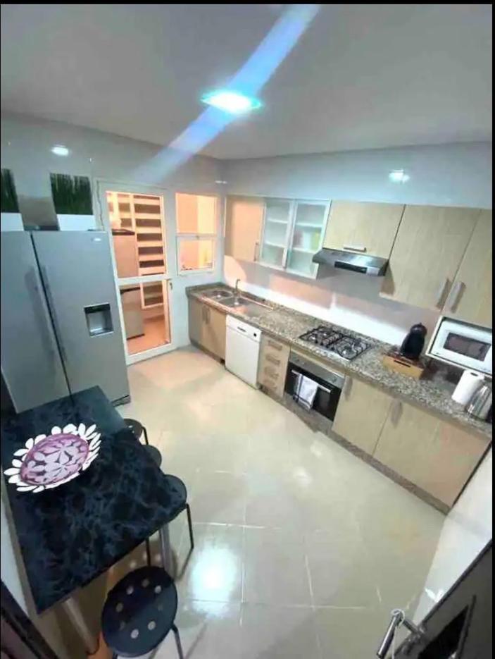 Moderne Appartement Met Tuin Танжер Экстерьер фото